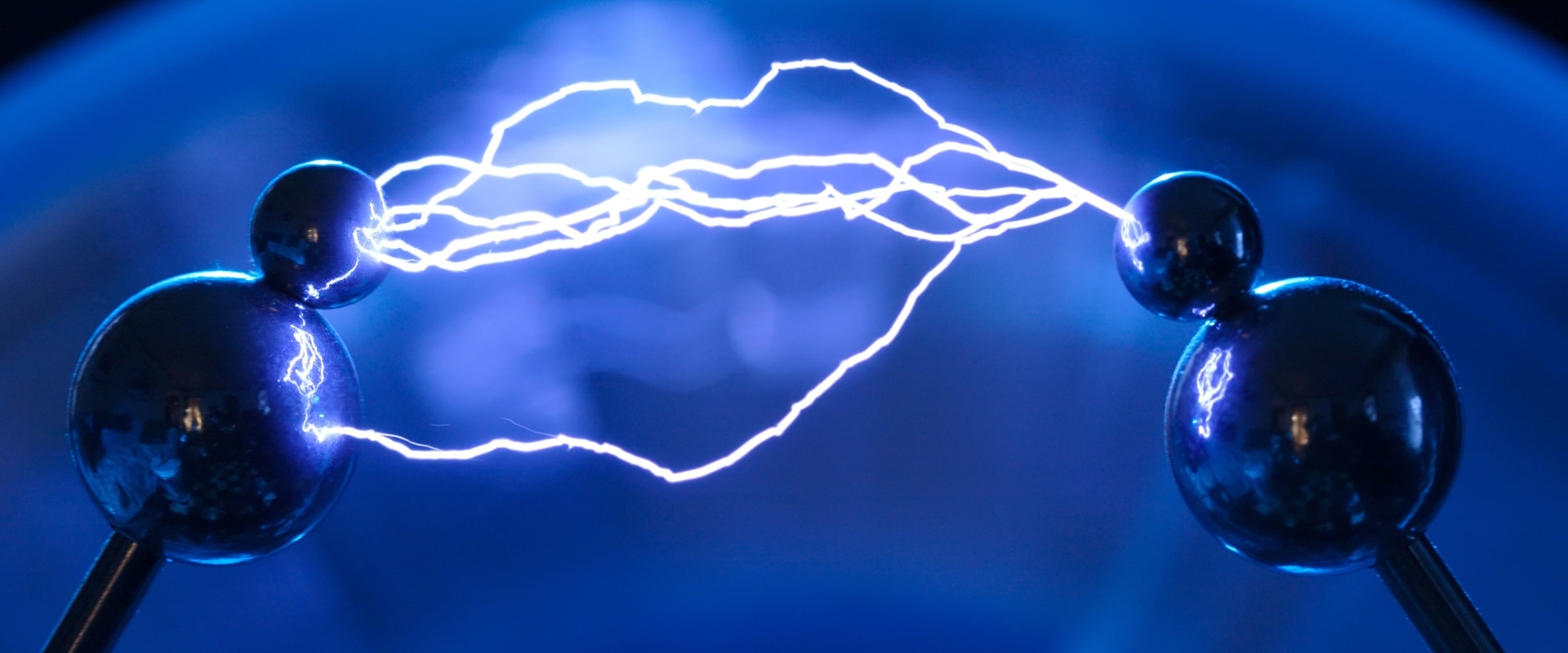 Understanding Electricity and Magnetism: The Key to Academic Success in Science Tutoring Services